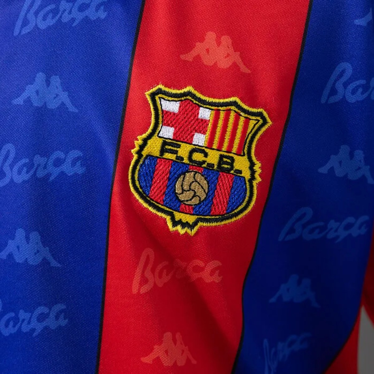 Retro Barcelona 1995/97 Home Kid Kits