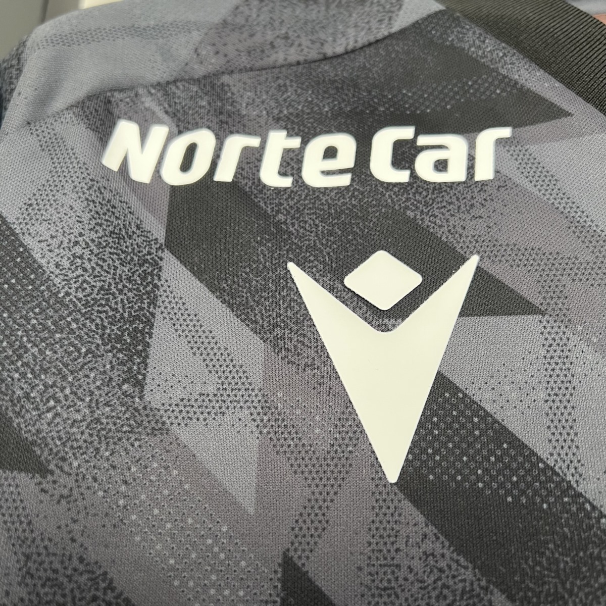 Vitoria Guimaraes 2025-26 Away Black Jersey – Fan Version (BALIEJIN)