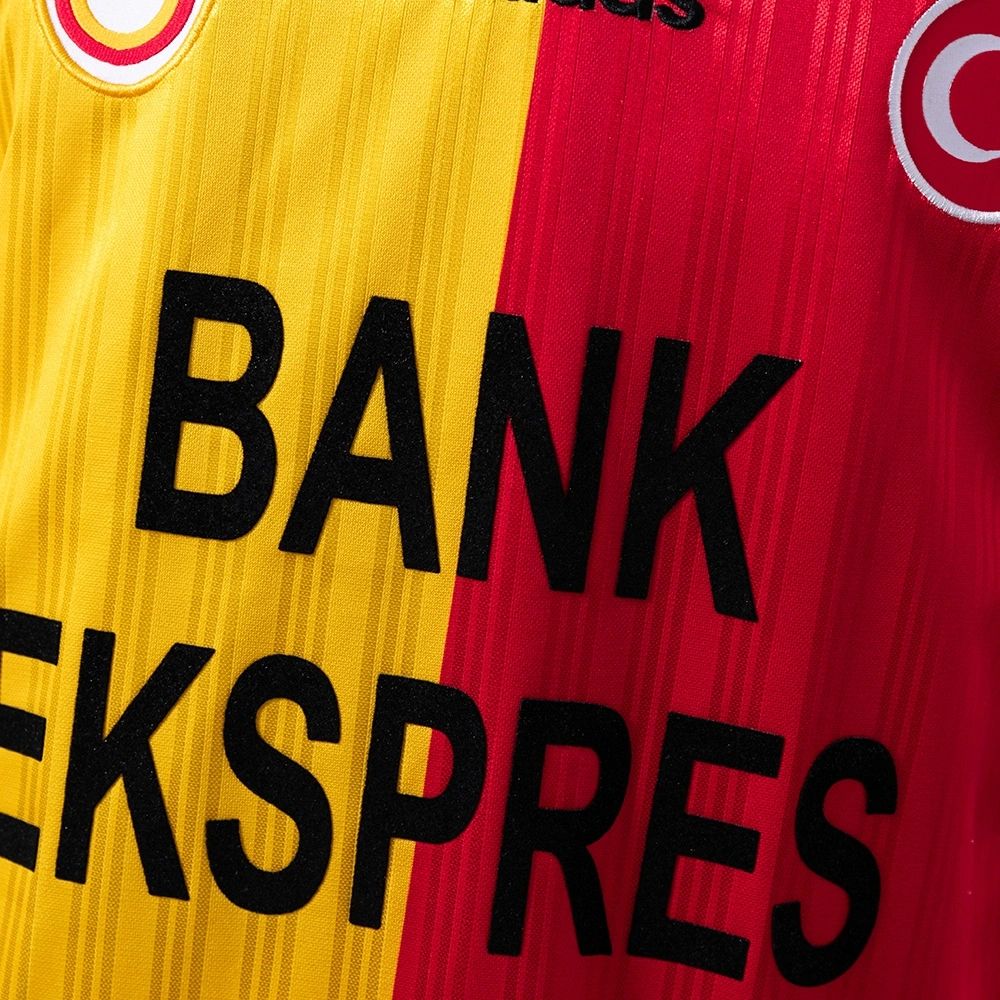 Retro Galatasaray 1997/98 home jersey Fan Version