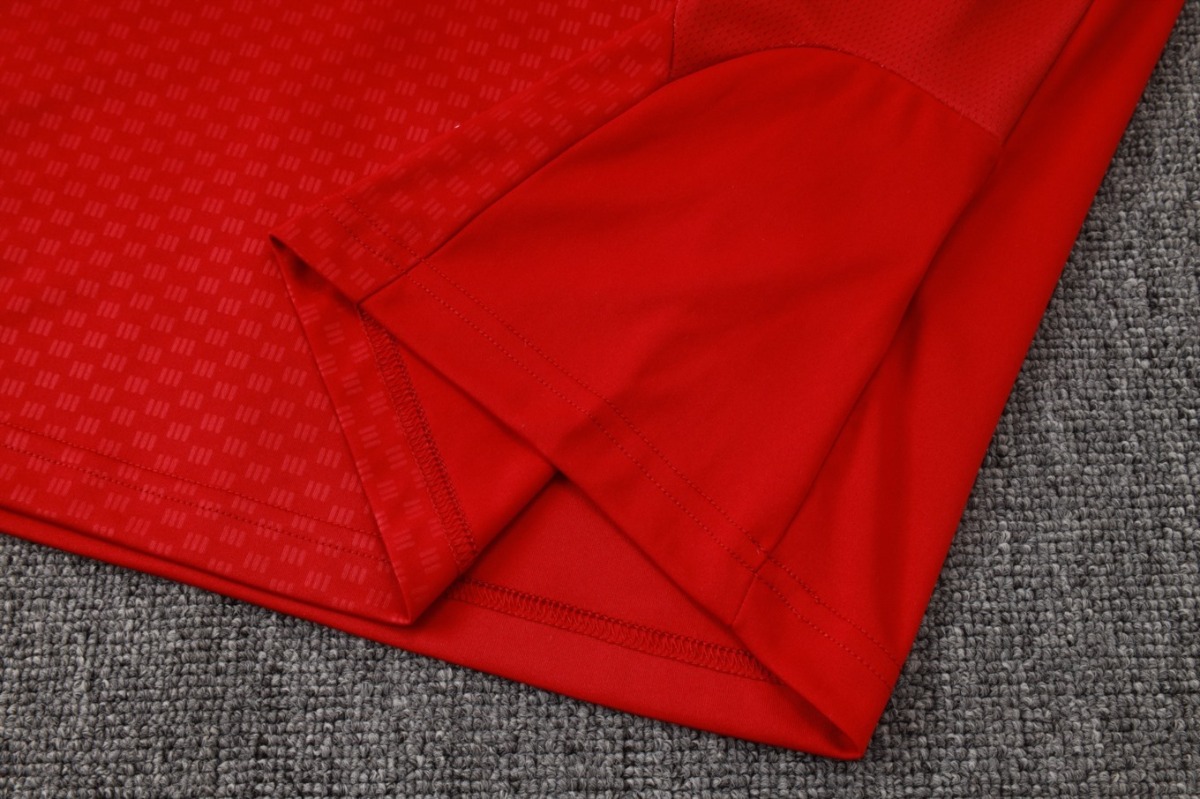 2026 Spain Red Training Set Shirt and Shorts