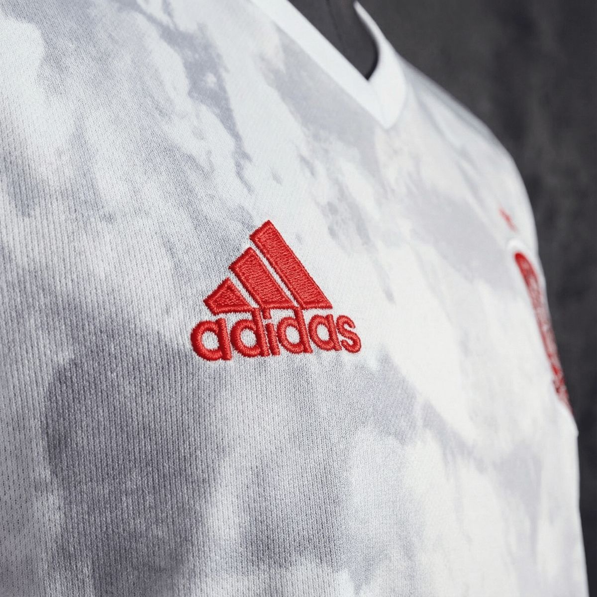 Retro Spain 2020 Away jersey Fan Version