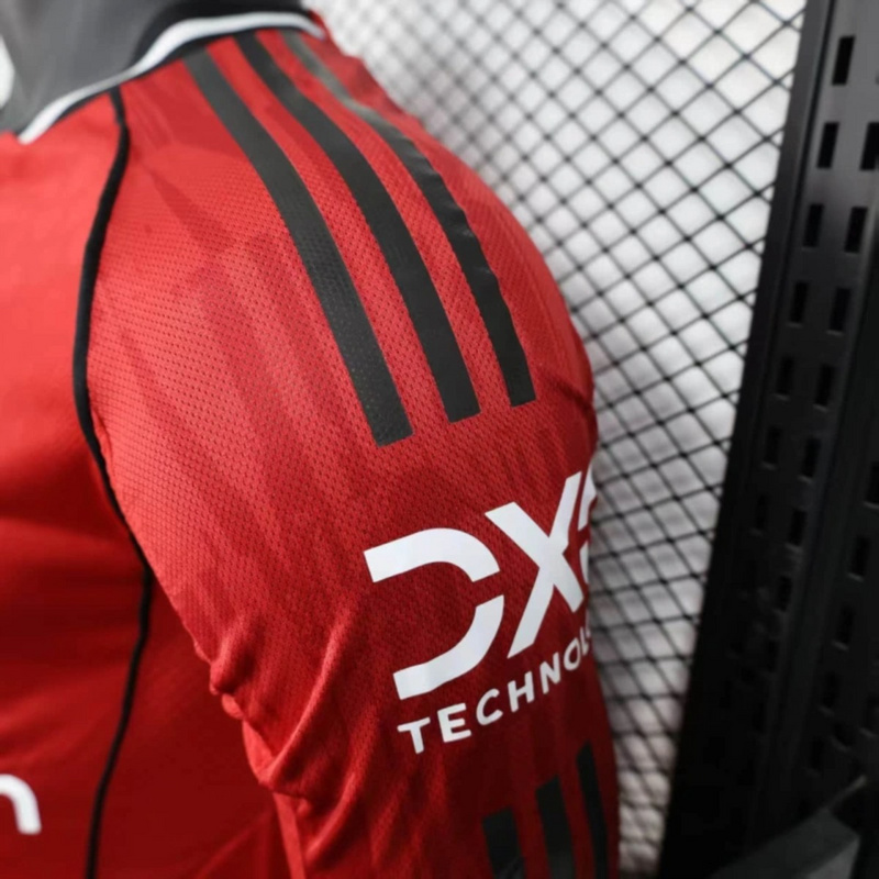 2025/26 Manchester United Home Long Sleeve Jersey Player Version