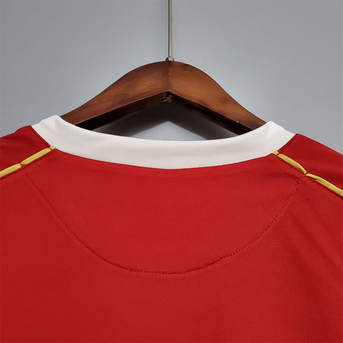 Retro Manchester United 06/07 home jersey Fan Version