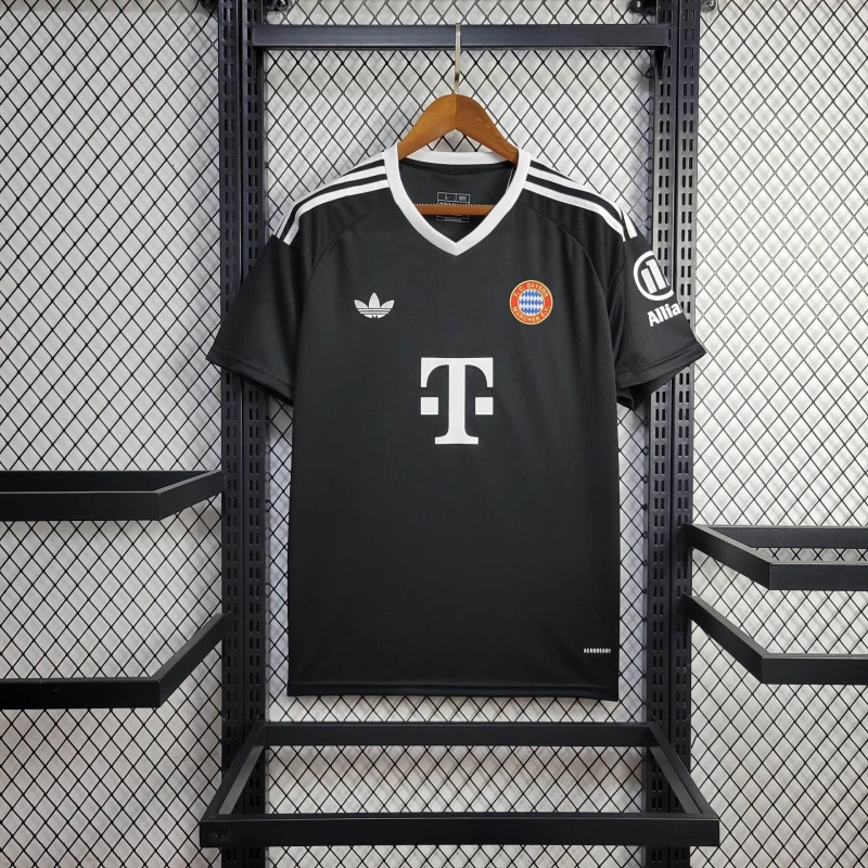 2024/25 Bayern Munich Training Jersey Fan Version