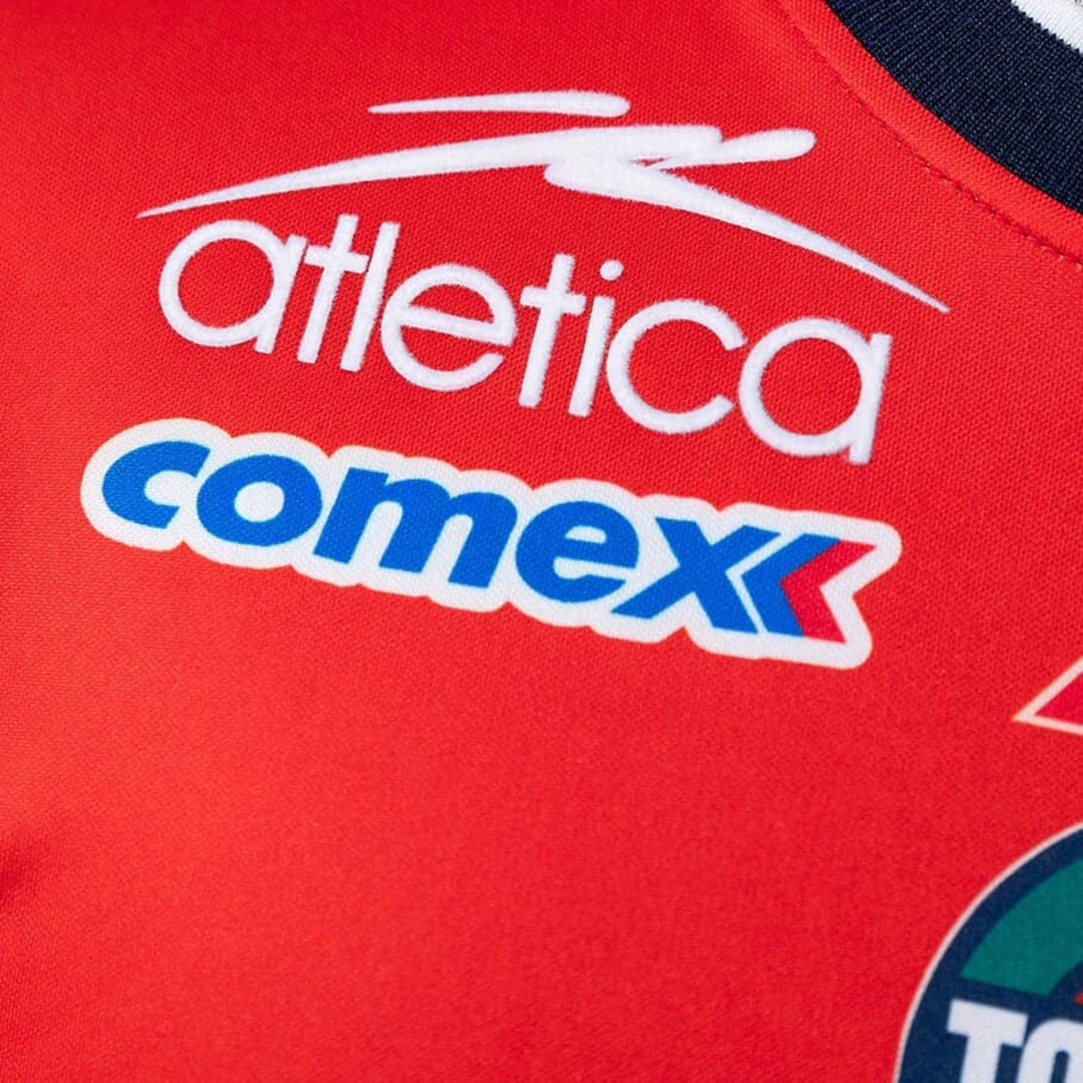 Retro Chivas 2002/03 Red Jersey Fan Version