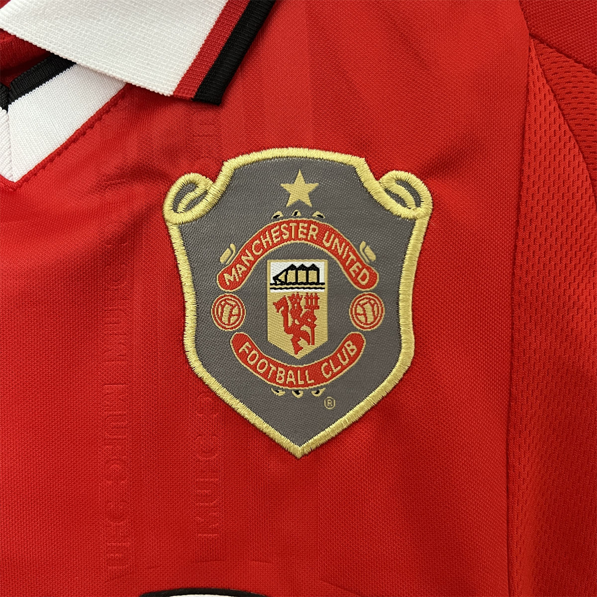 Retro Manchester United 99/00 home  jersey Kid Kits Size 16-28