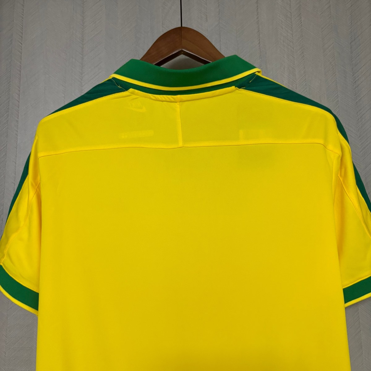 Retro 1997 Brazil home jersey Fan Version