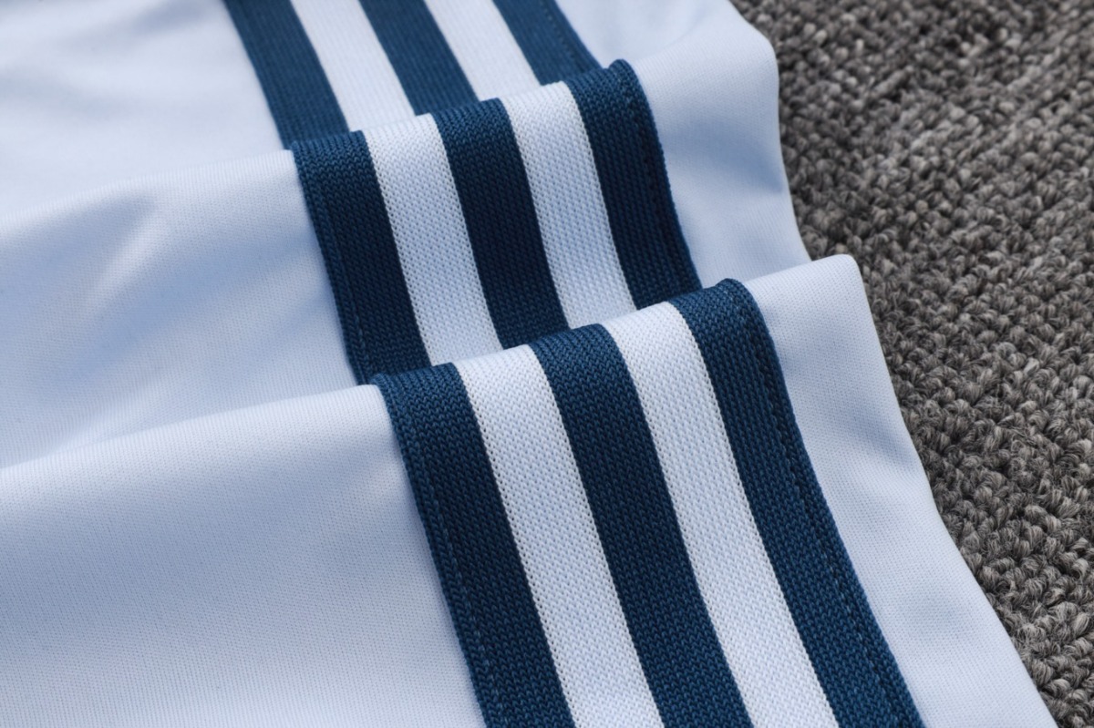 2026 Italy Light blue Training Set Shirt and Shorts