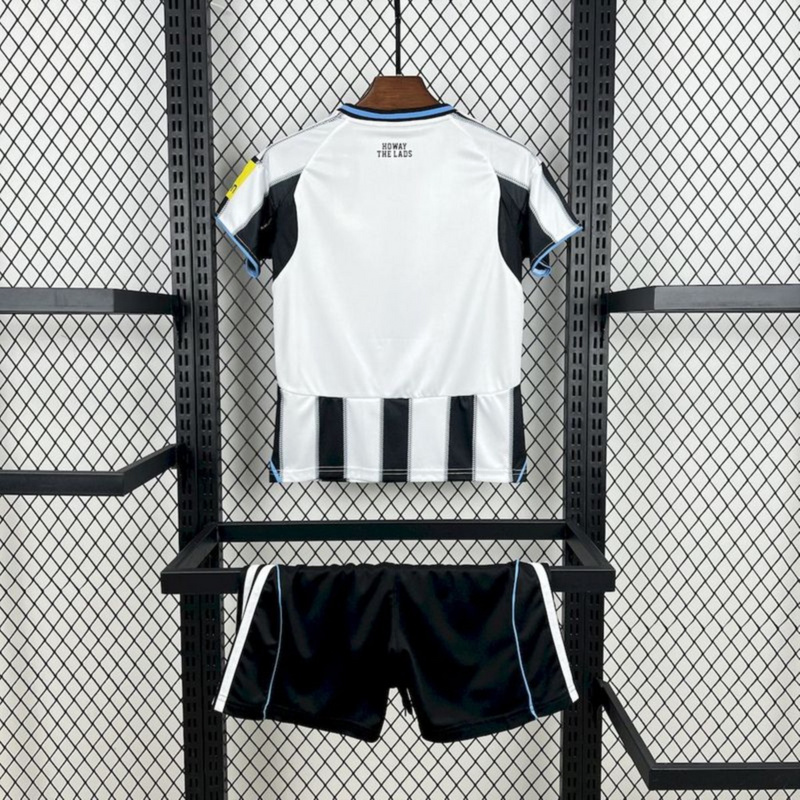 2025/26 Newcastle United Home jersey kids Kits size: 16-28
