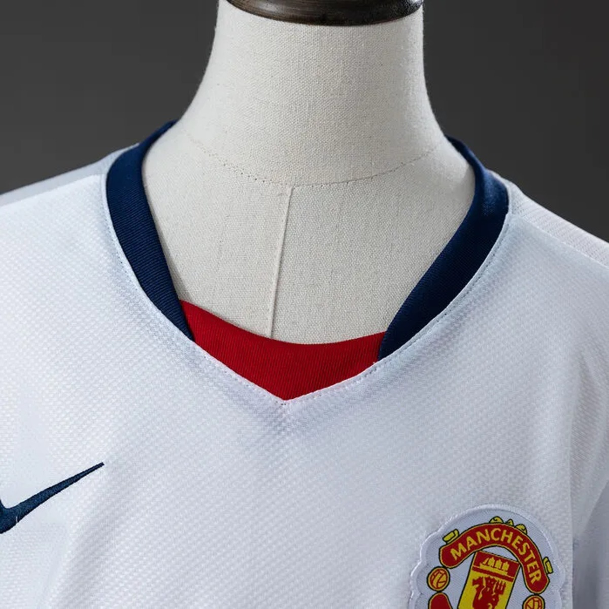 Retro Manchester United 2008/09 Away Kid Kits