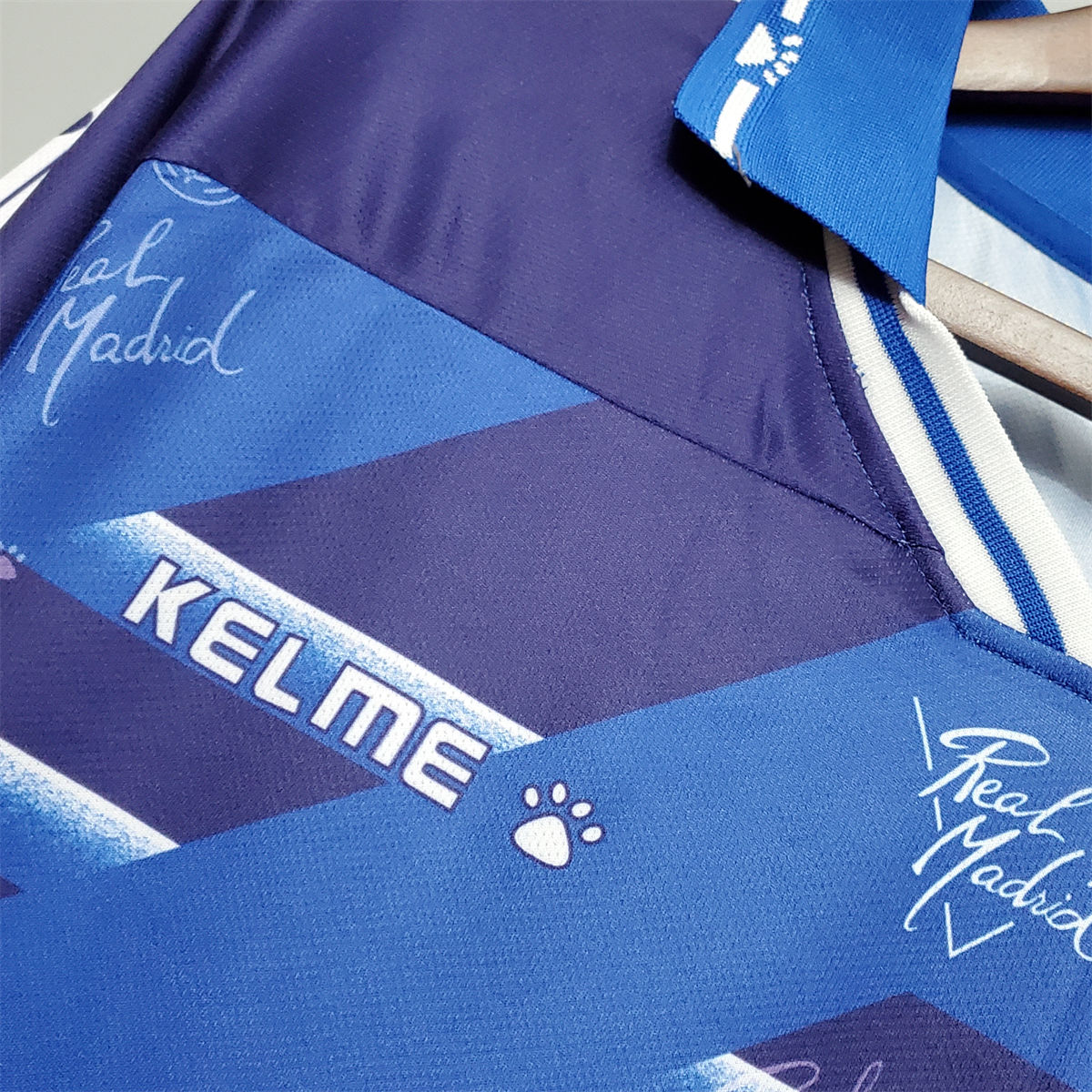 Retro Real Madrid 1994/96 away jersey Fan Version