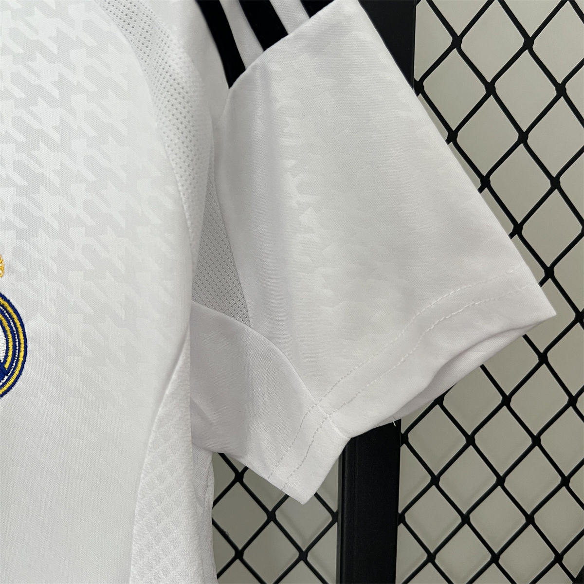 24/25 Women's Real Madrid Home Jersey Fan Version