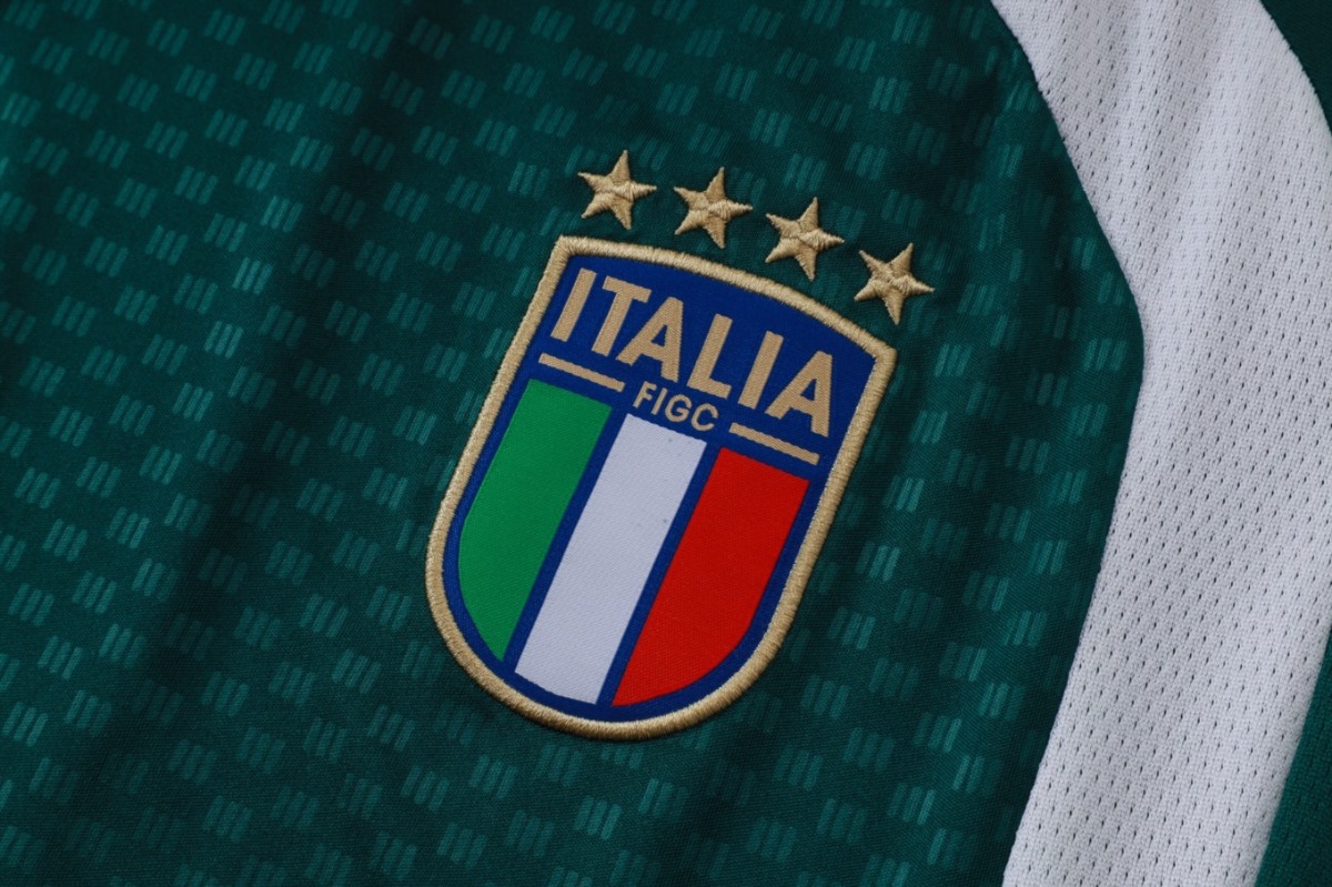 2026 Italy Dark green Training Set Shirt and Shorts