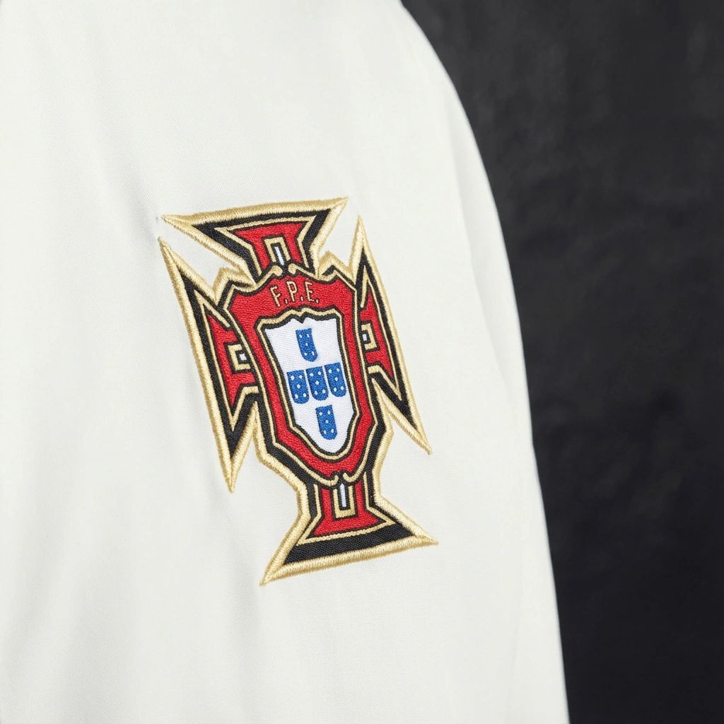 2010/11 Vintage Style Portugal White Windbreaker Sport Unifom
