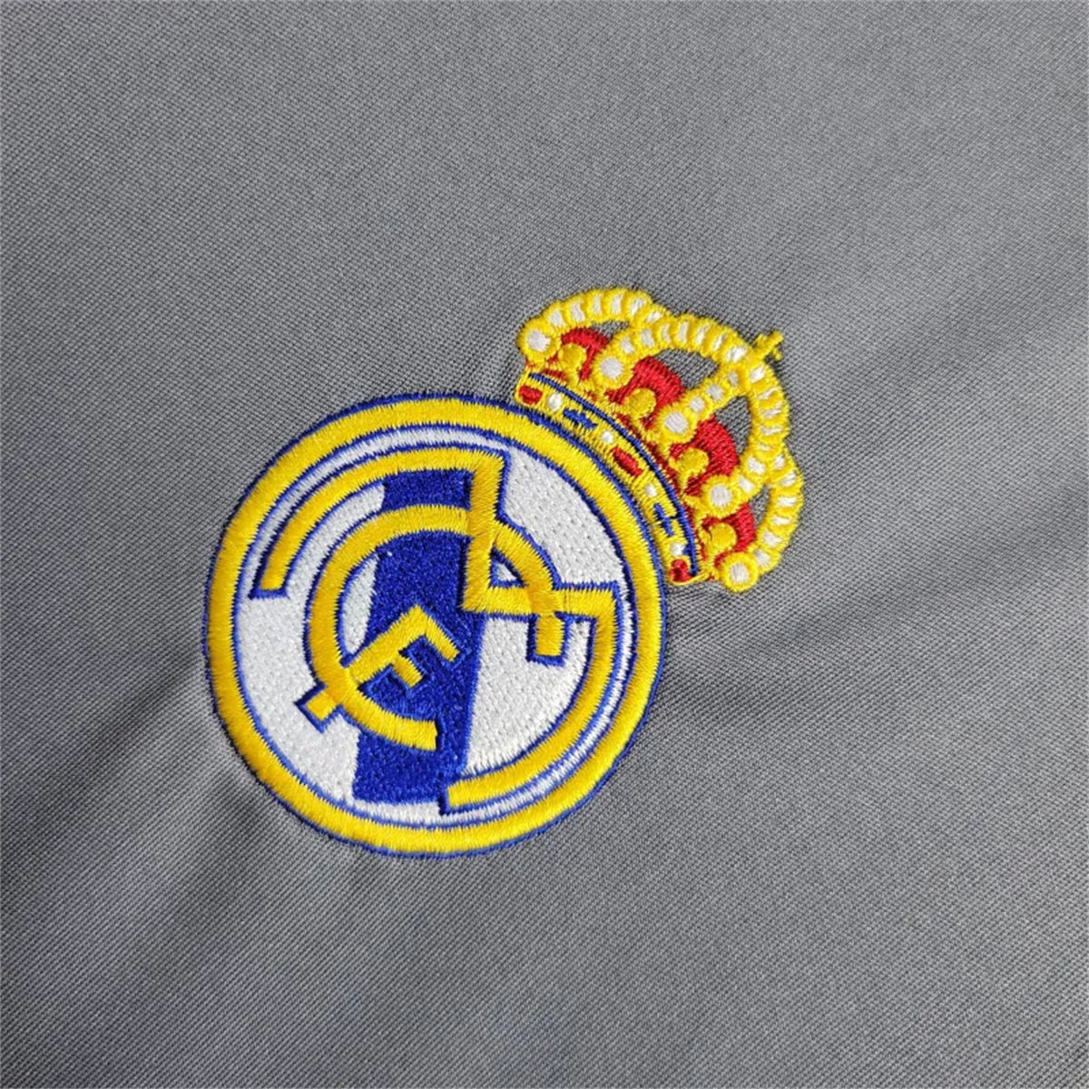 Real Madrid Retro 2005/06 Third Away jersey Fan Version