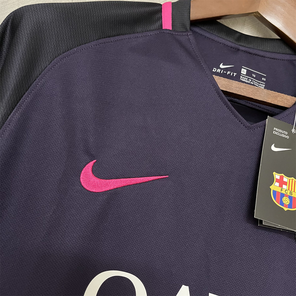 Retro Barcelona 16/17  Away jersey Fan Version