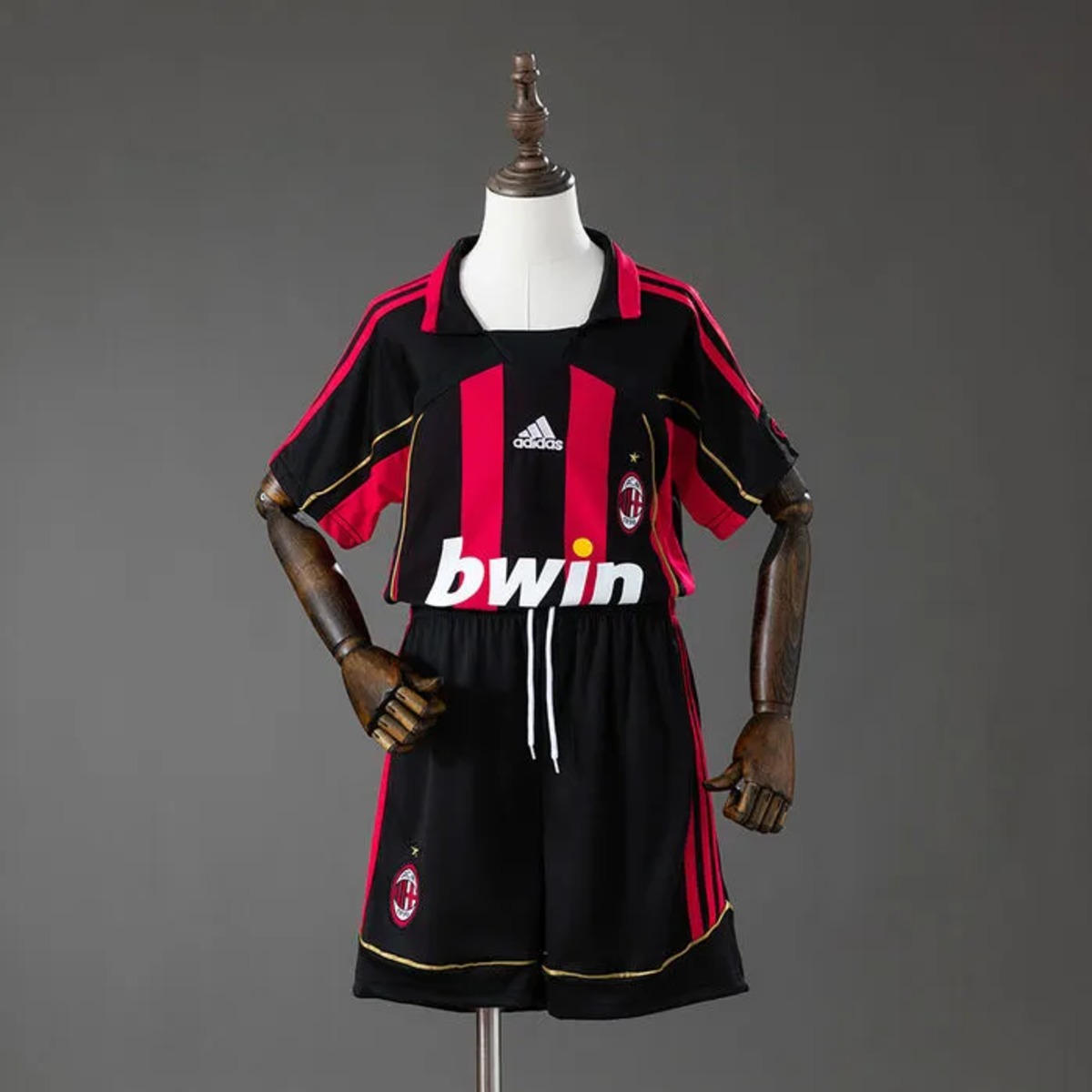 Retro AC Milan 2006/07 Home Kid Kits