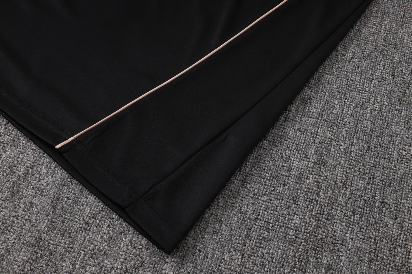 2026 Portugal Black Long-sleeved half-pull training kit