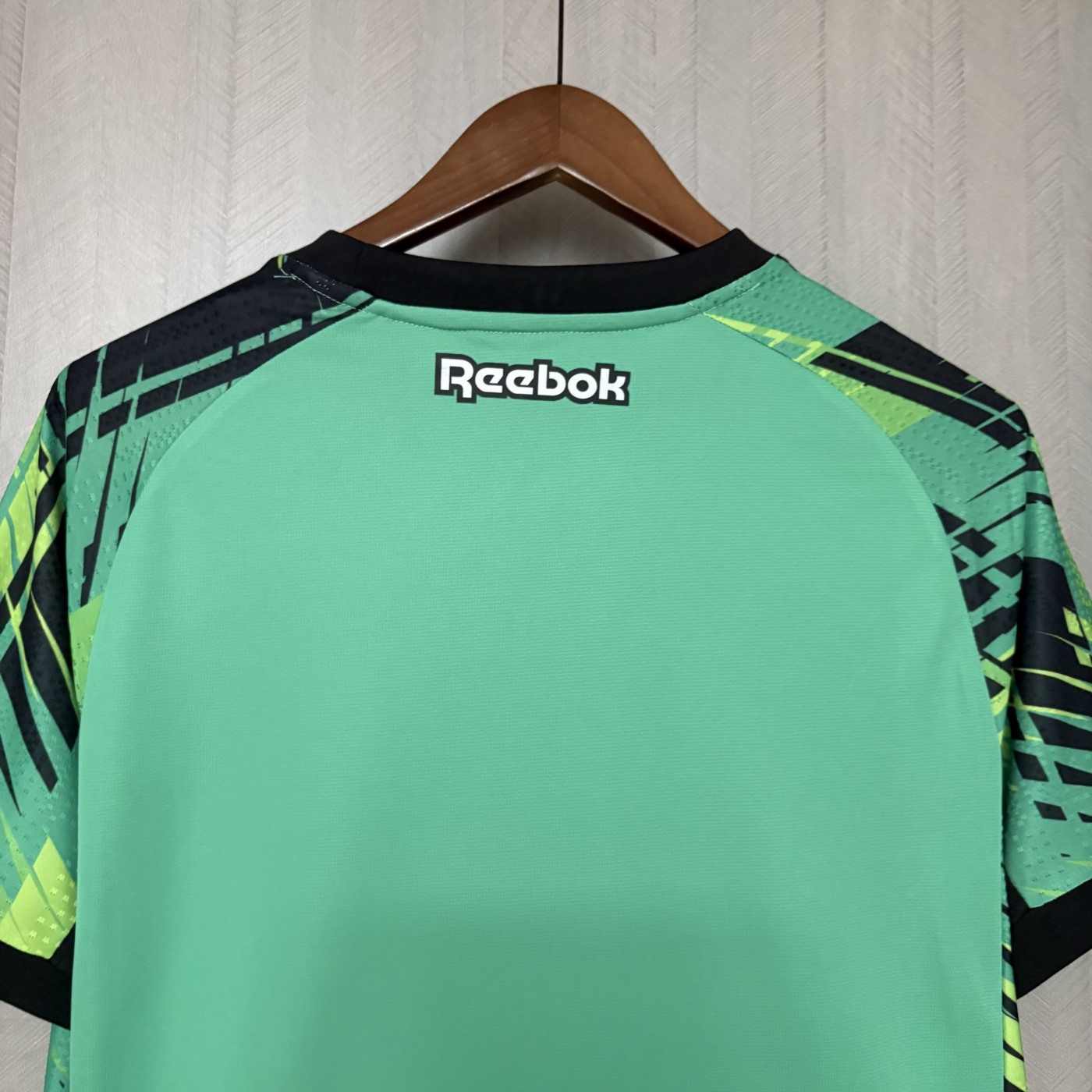 Botafogo 2025/26 Goalkeeper Green Jersey Fan Version