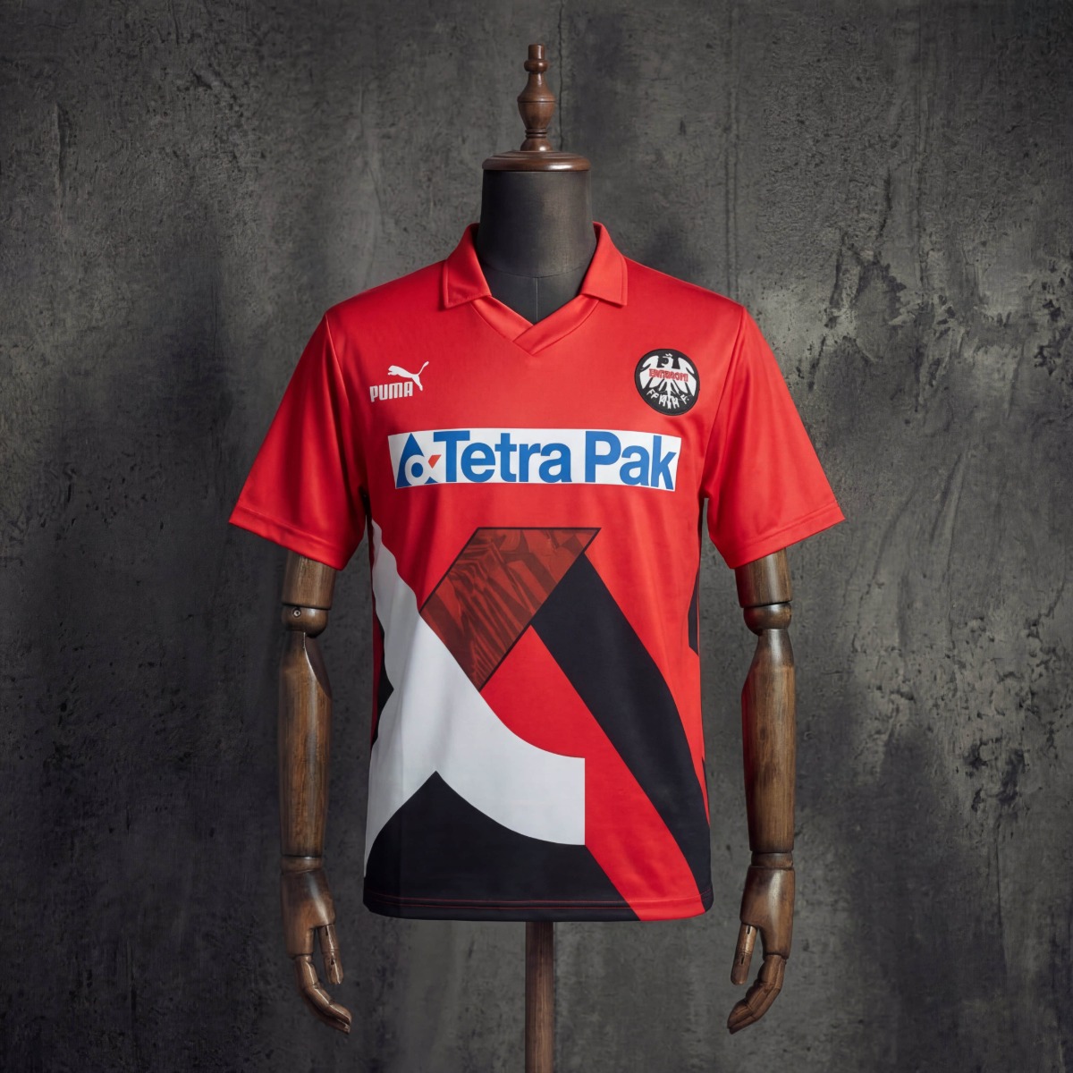 Retro 1993/95 Frankfurt Home Jersey Fan Version