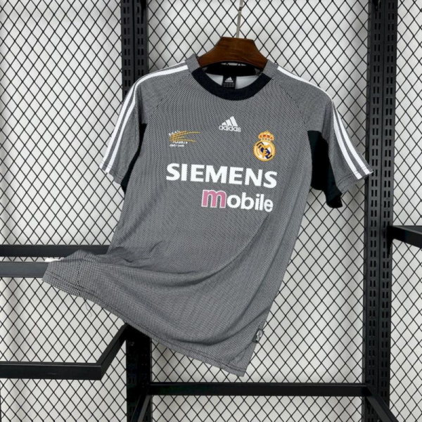 Retro Real Madrid 2002/03 Goalkeeper Gray jersey Fan Version