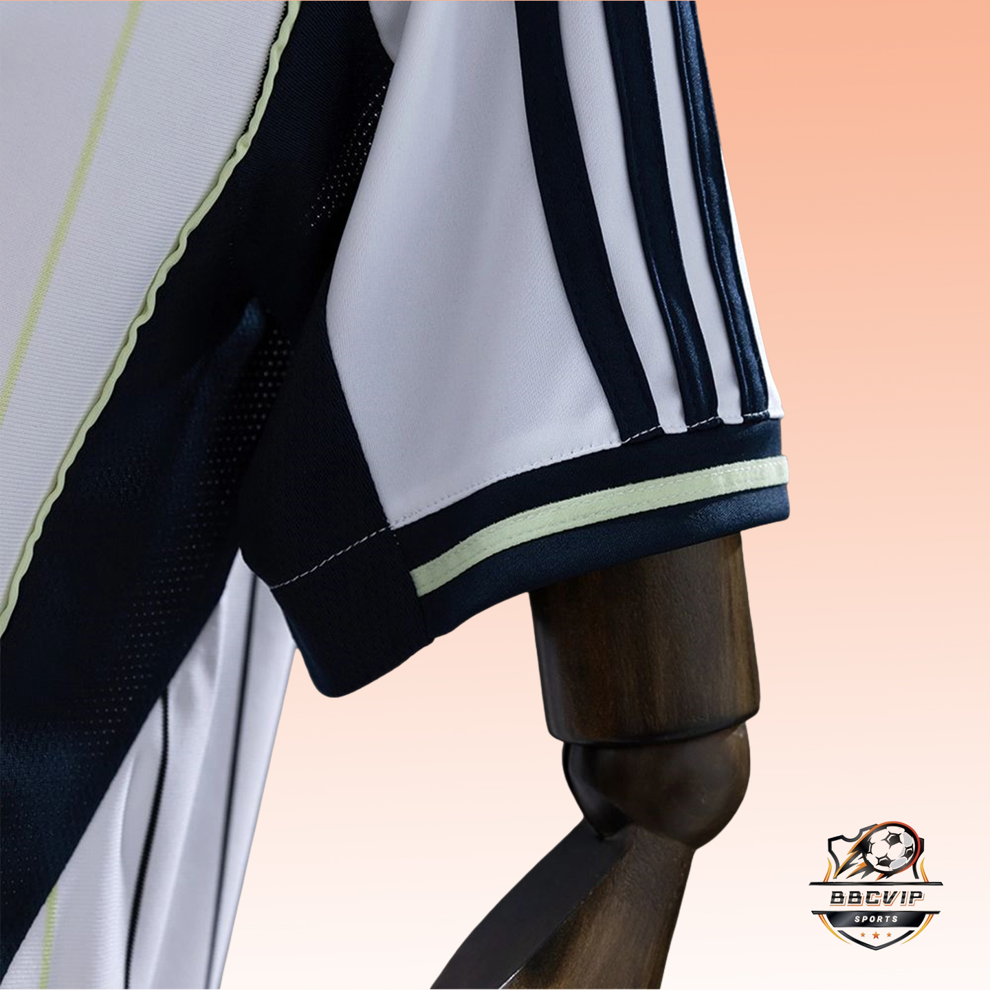2025/26 Real Madrid US Pack Full-Button Baseball White jersey Fan version