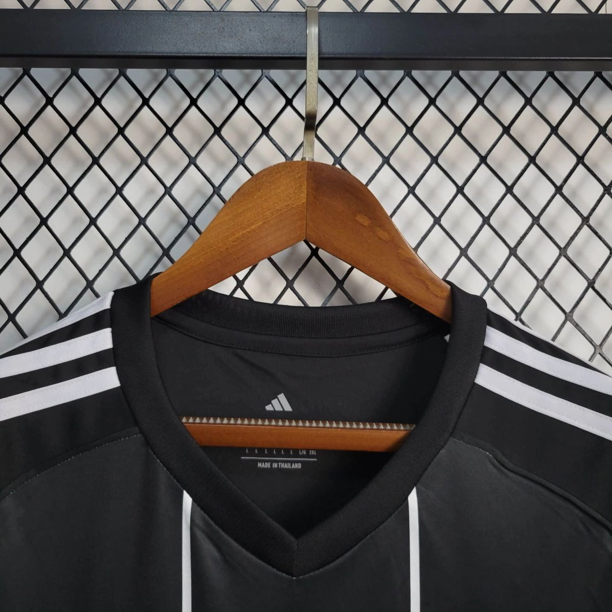 2025/26 Frankfurt Chanpions League Edition Black Jersey Fan Version