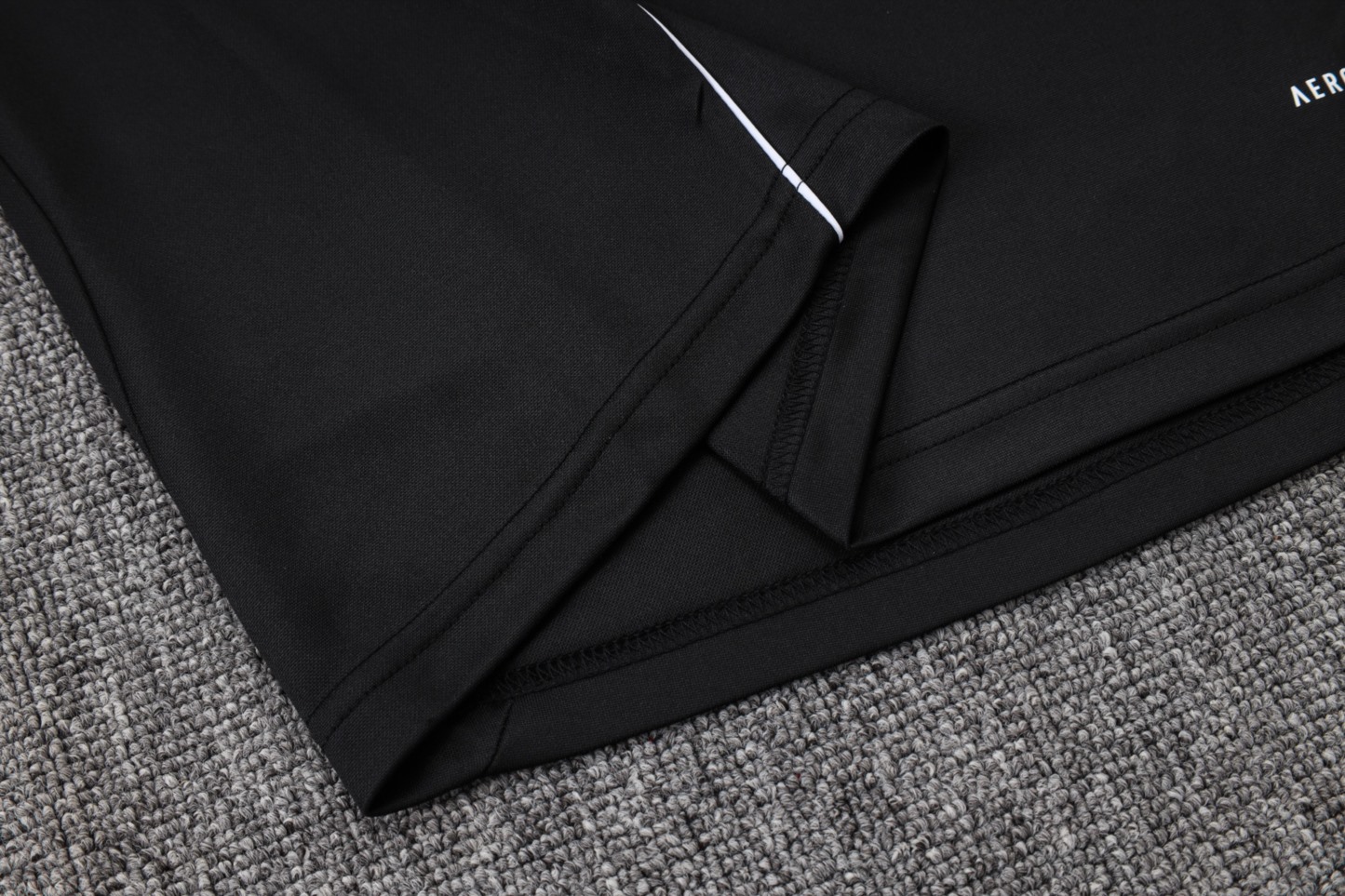 202526 Ajax black Long-sleeved half-pull training kit Football team kit