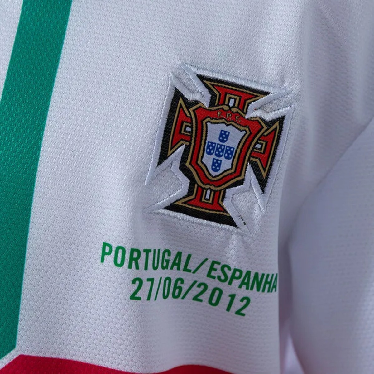 Retro Portugal 2012 Away Kid Kits