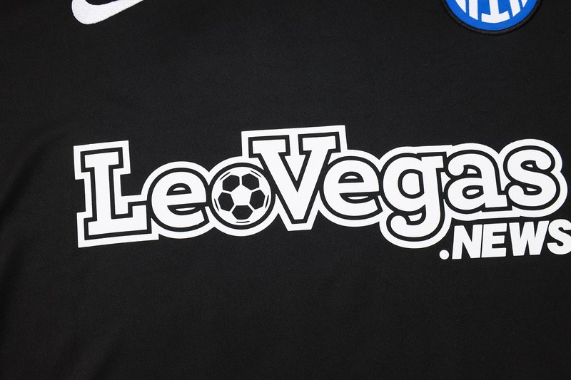 24/25 Inter Milan Black Training Set Shirt and Shorts