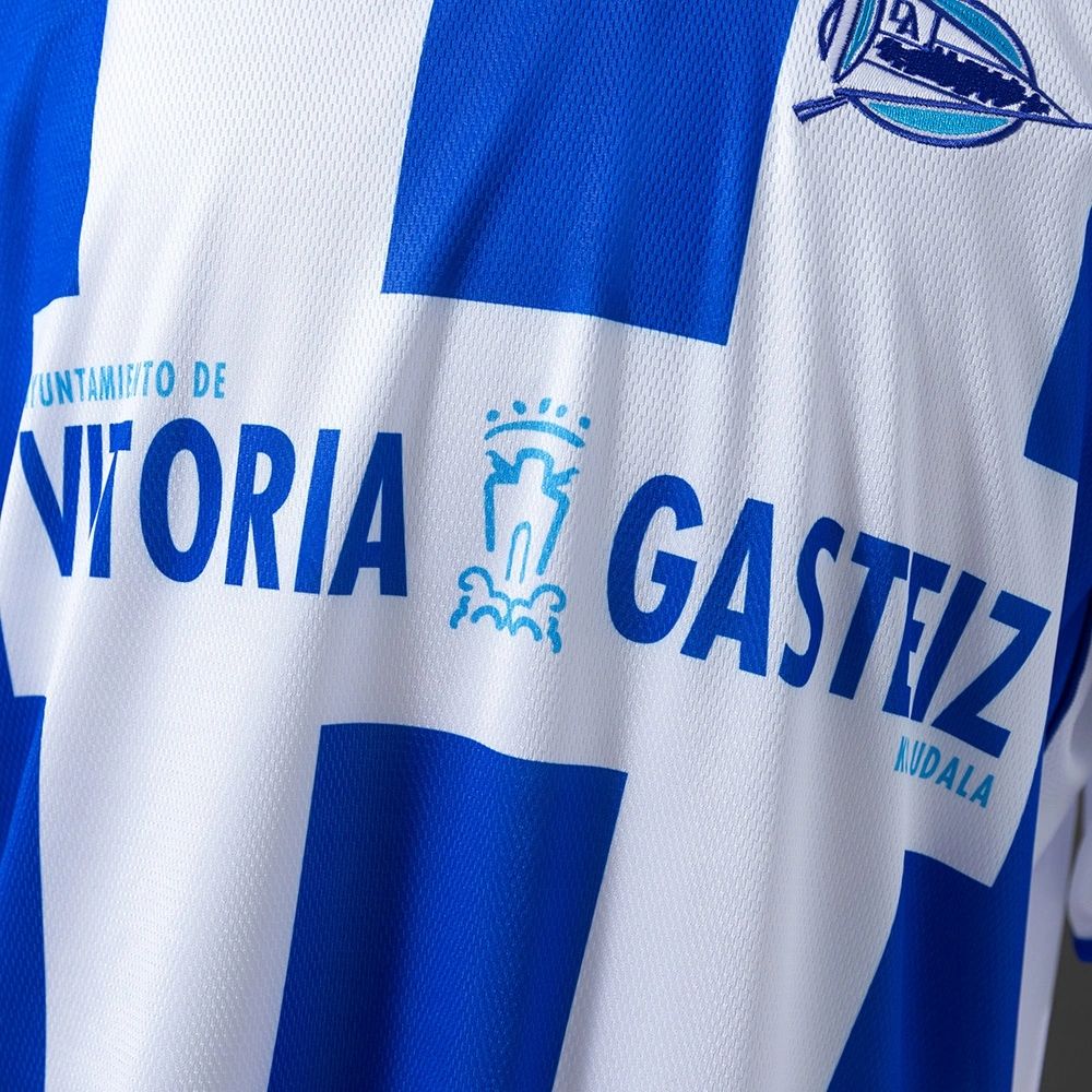 Retro Deportivo Alaves 2003/04 Home jersey Fan Version