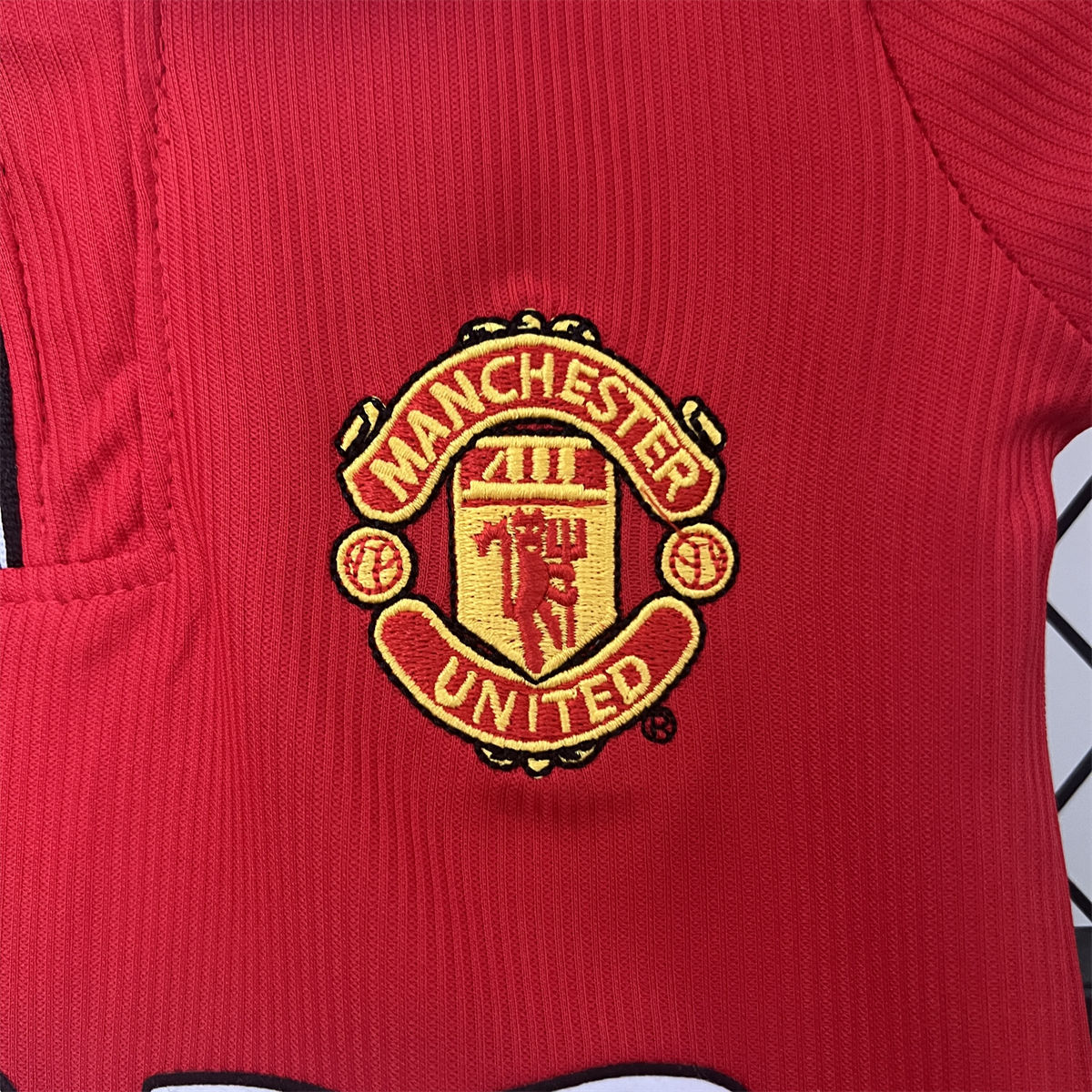 Retro Manchester United 98/99 home  jersey Kid Kits Size 16-28