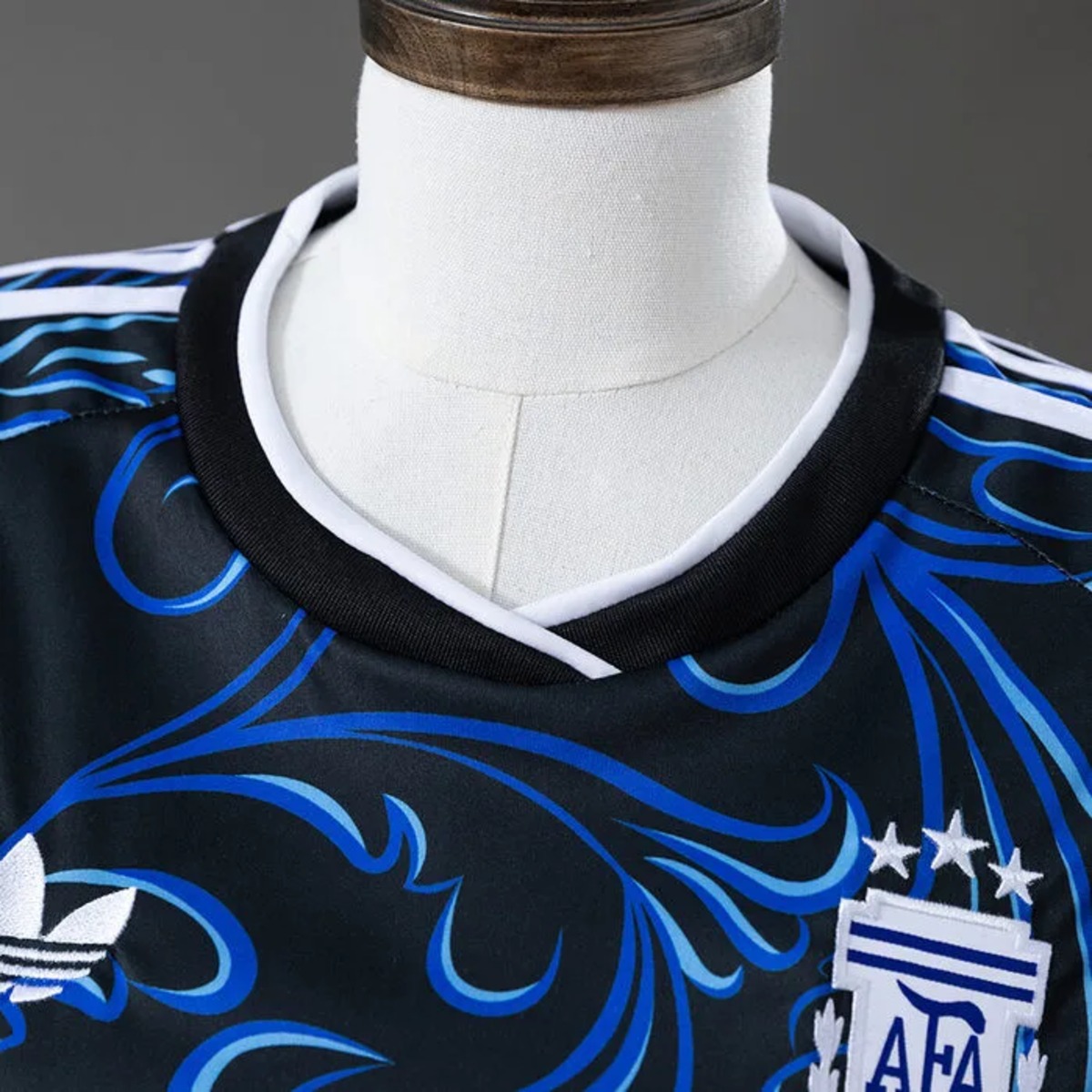 Women's Football Argentina 2026 World Cup Away Crop Jersey