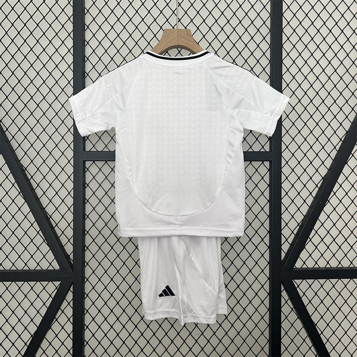 24/25 Real Madrid Home jersey Kid Kits Size 16-28