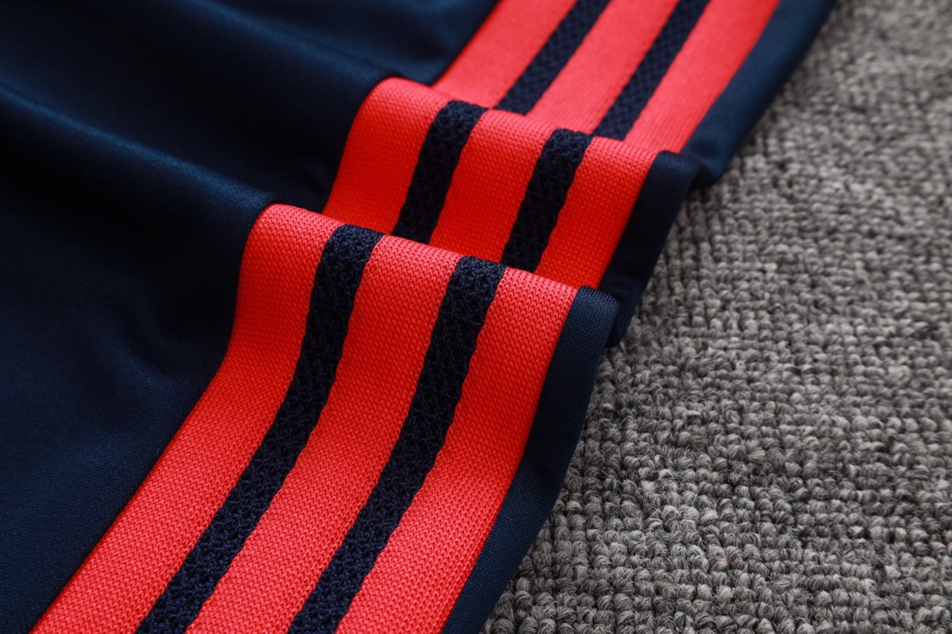 2026 Colombia Royal blue Long-sleeved half-pull training kit