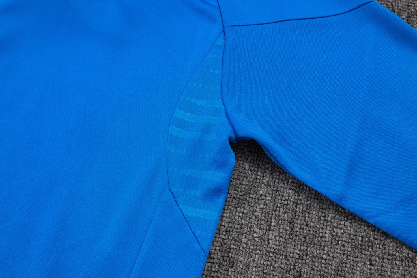 202526 Real Madrid lake blue Long-sleeved half-pull training kit Football team kit