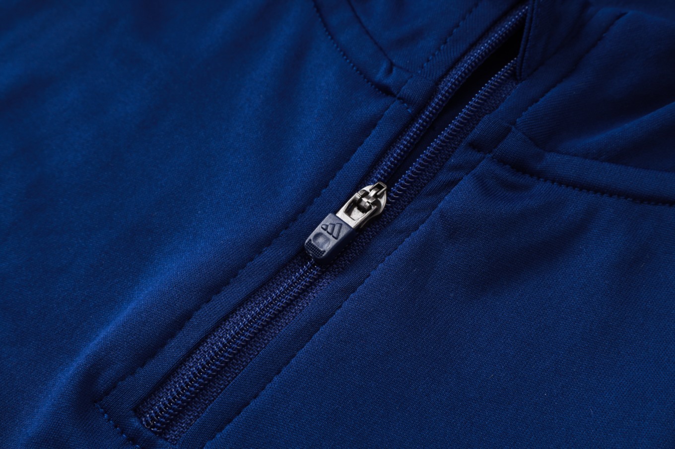 2026 Real Madrid Royal blue Long-sleeved half-pull training kit