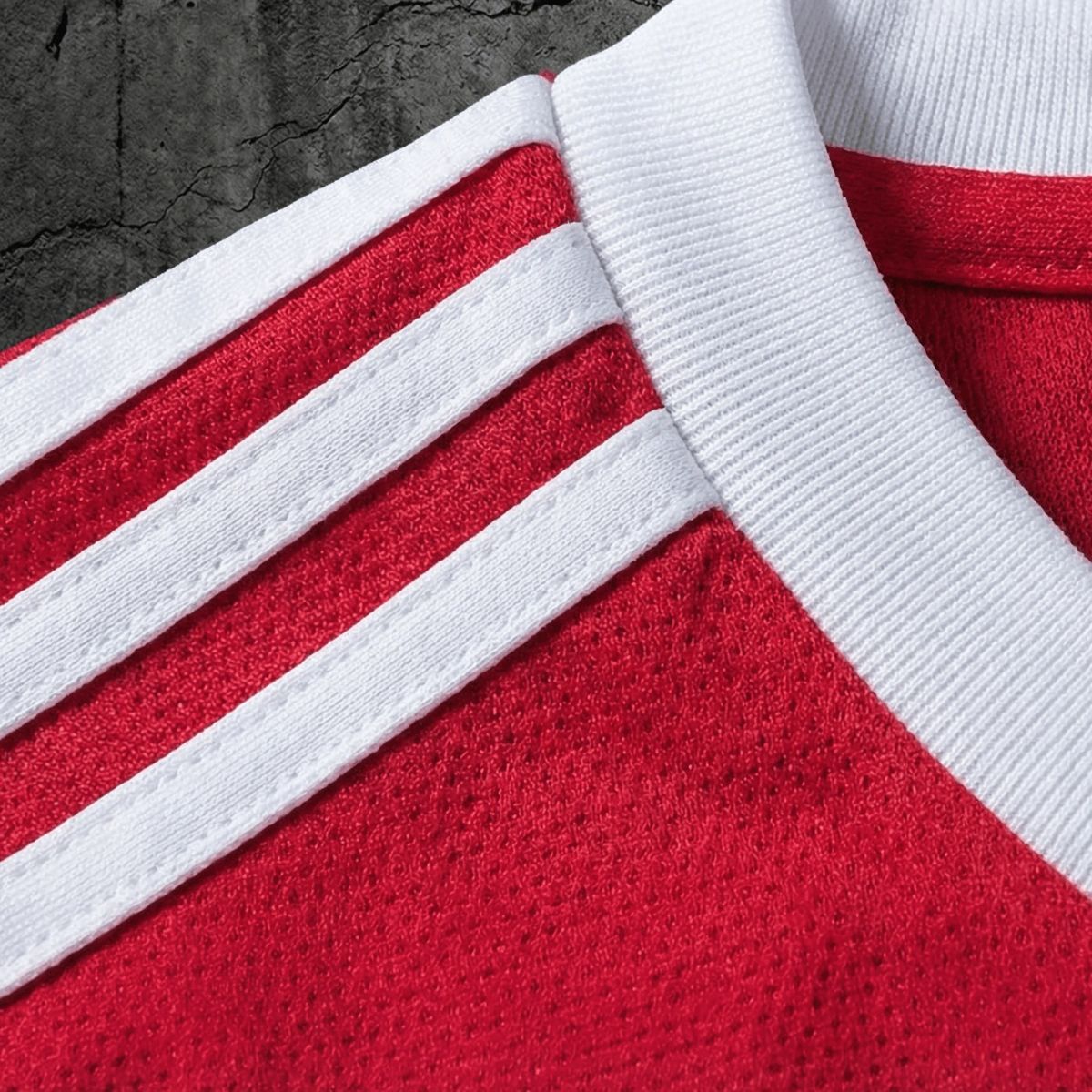 Retro Manchester United 2021/22 Home jersey Fan Version
