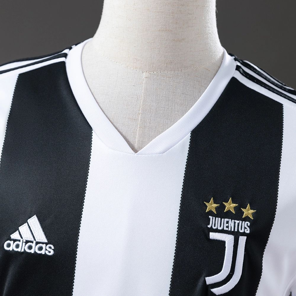 Retro Juventus 2018/19 Home jersey Fan Version