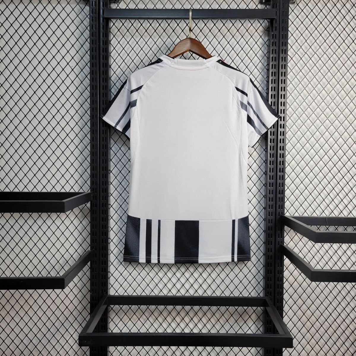 2025/26 Women Juventus Home Jersey Fan Version