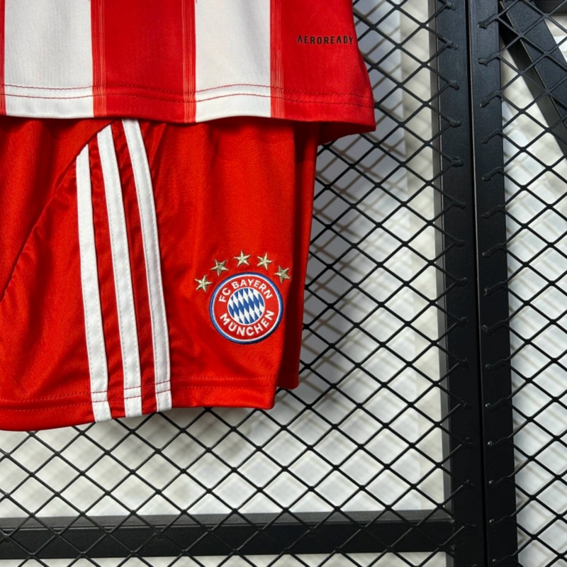 2025/26 Bayern Munich Home jersey kids Kits size: 16-28