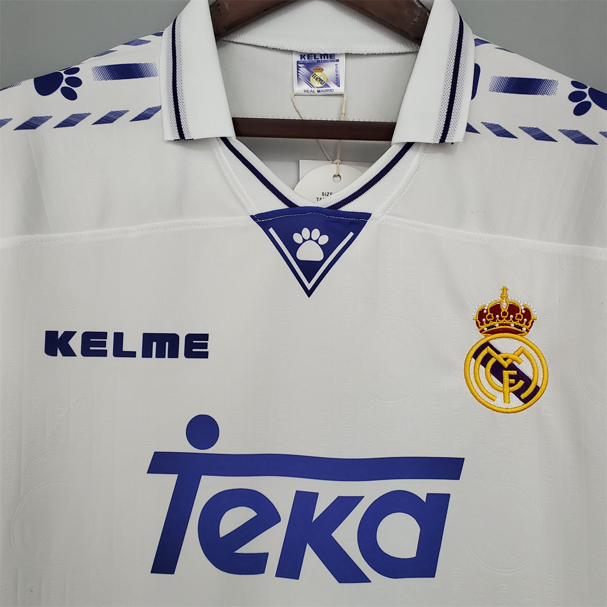 Real Madrid Retro 1996/97 Home jersey Fan Version