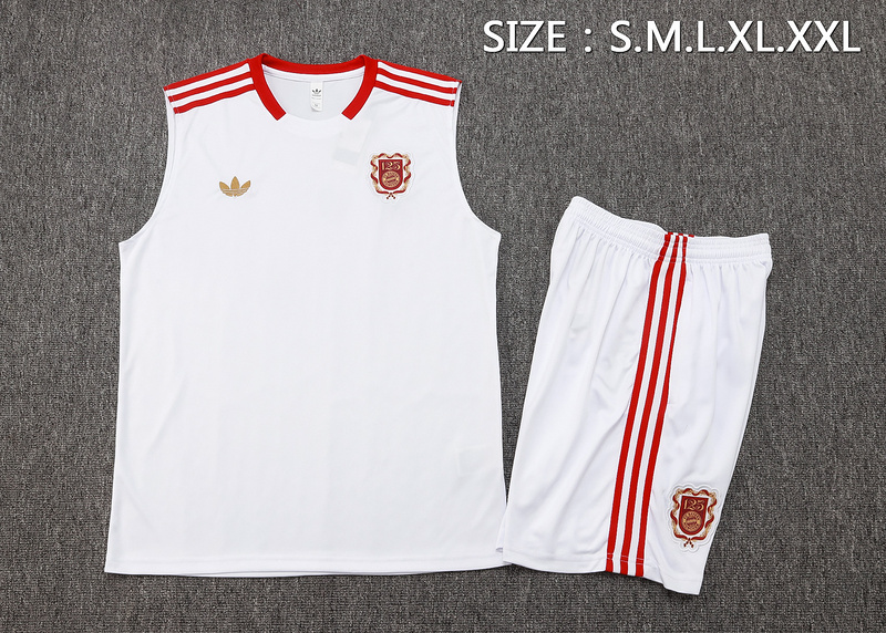 2025/26 Bayern Munich White Training Set Shirt and Shorts