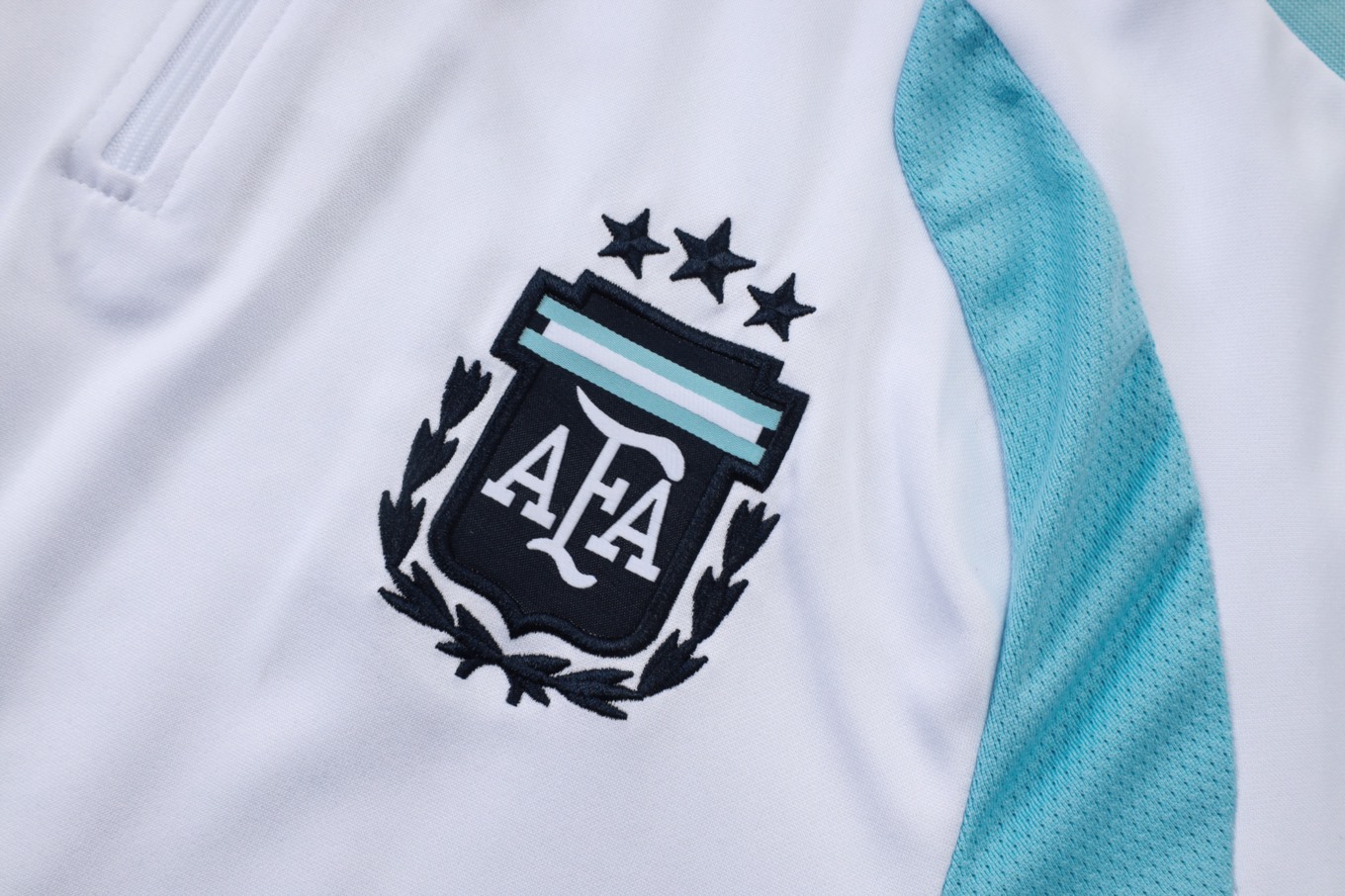 202526 Argentina White Long-sleeved half-pull training kit Football team kit