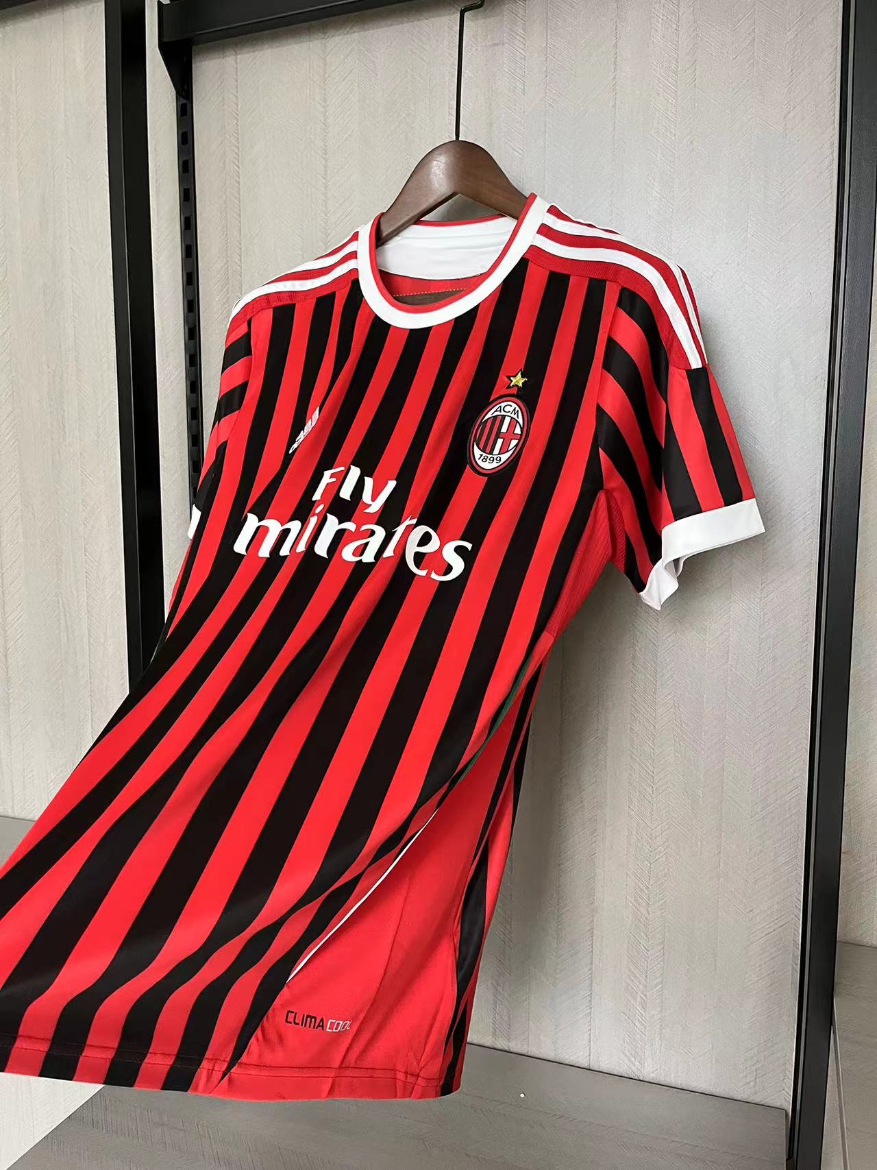 Retro AC Milan 11/12 Home jersey Fan Version