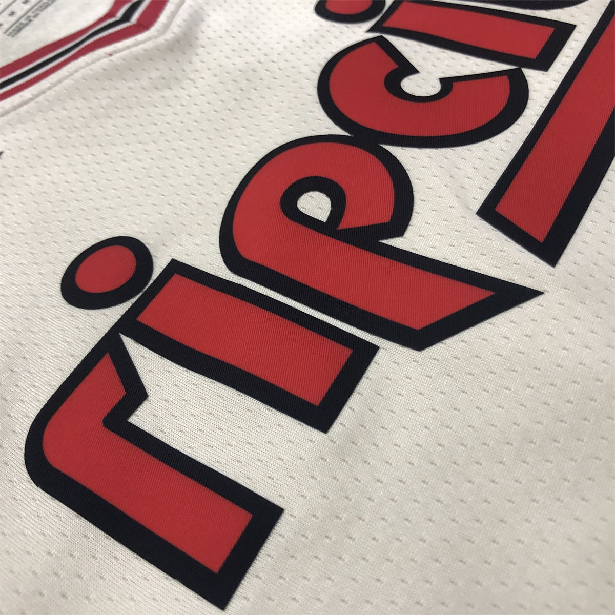 NBA Portland Trail Blazers V-Neck White Jersey McCOLLUM#3 S-XXL