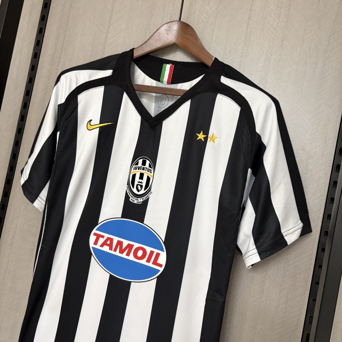 Retro Juventus 2005/06 Home  jersey Fan Version