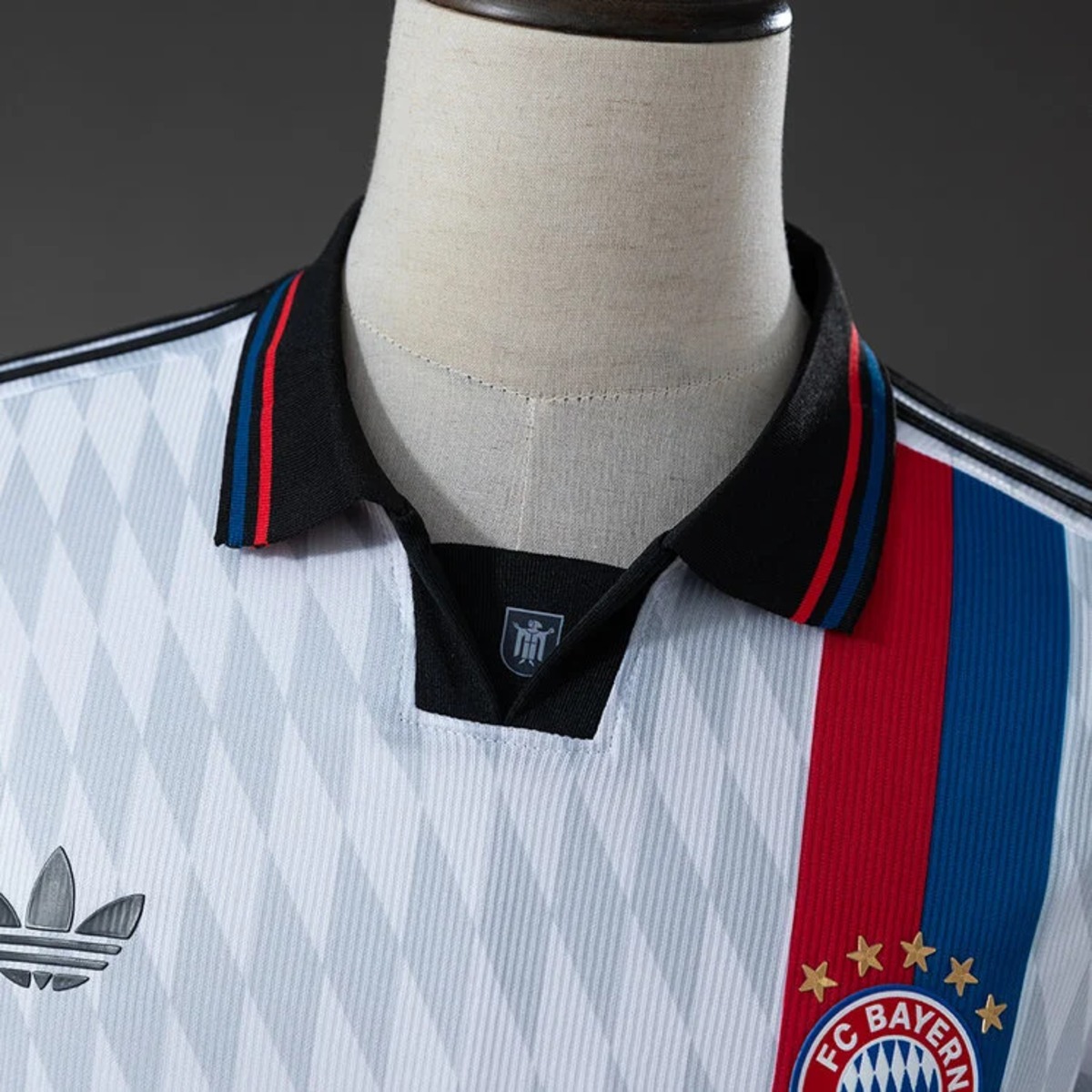 2026/27 Bayern Munich Away Jersey Fan Version