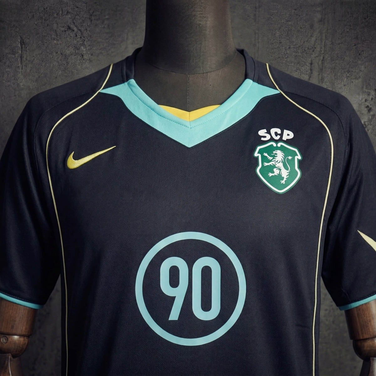 Retro Sporting Lisbon 90S Black Jersey Fan Version
