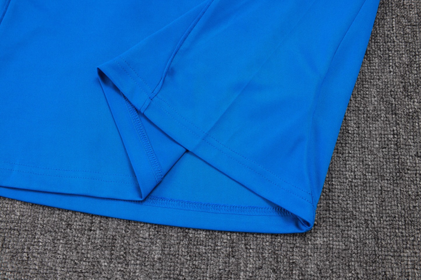 202526 Real Madrid lake blue Long-sleeved half-pull training kit Football team kit